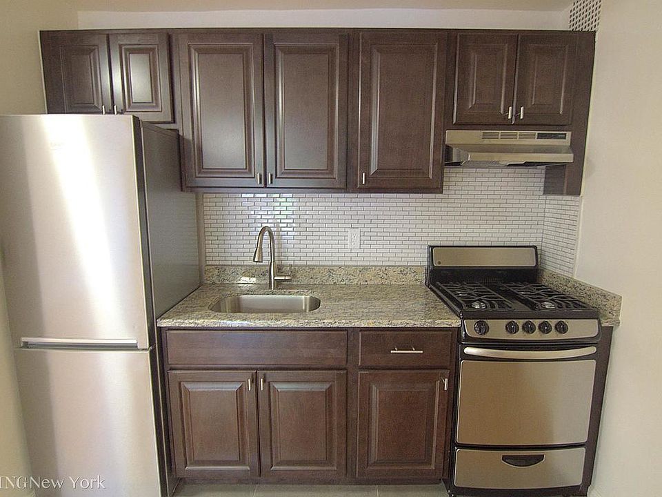 2nd image of 3989 50th St APT 1H