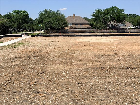 5th image of 1202 Oaklen Ct Lot 14