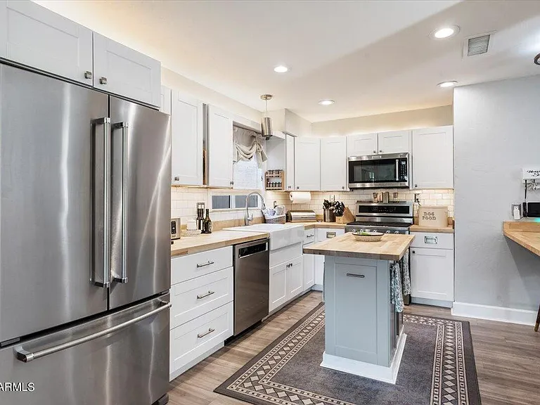 4304 E Milton Dr — Photo 9
