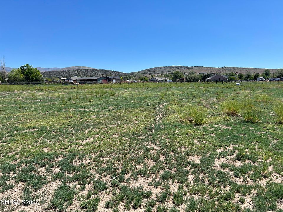 2nd image of 1909 Arabian Ln