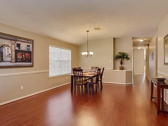 3rd image of 10615 Bramford Ct
