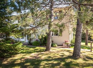 1110 Bong Blvd, Duluth, MN 55811