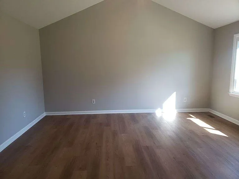 2717 Reynolds Dr — Photo 7