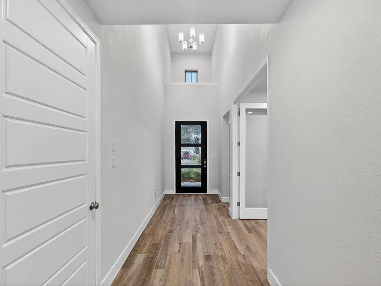145 Merry Calf Ln — Photo 4
