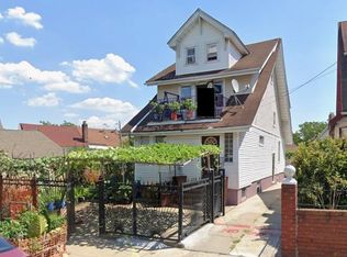 16144 86th Ave Floor 1, Jamaica, NY 11432