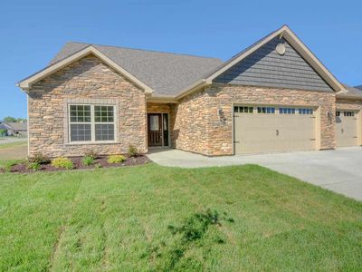 1531 Foxhaven Dr, Kokomo, IN, 46902