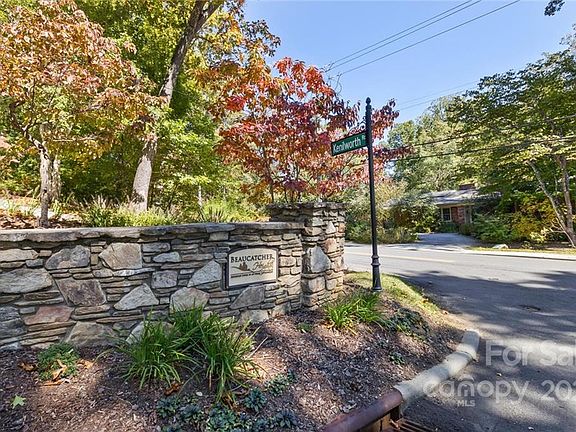 3rd image of 6 La Grange Dr #31