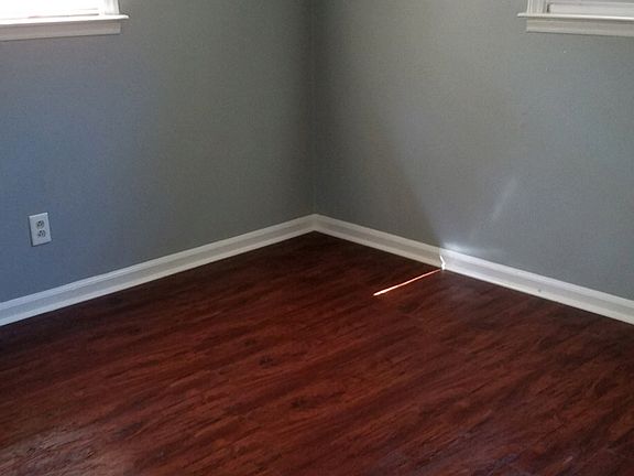 2nd image of 2401 Woodbridge Dr #A