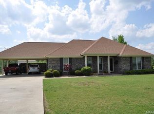 1902 Denny Dr, Deatsville, AL 36022