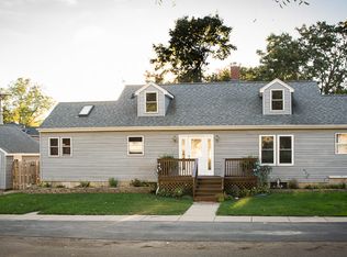 718 8th Ave, Fulton, IL 61252