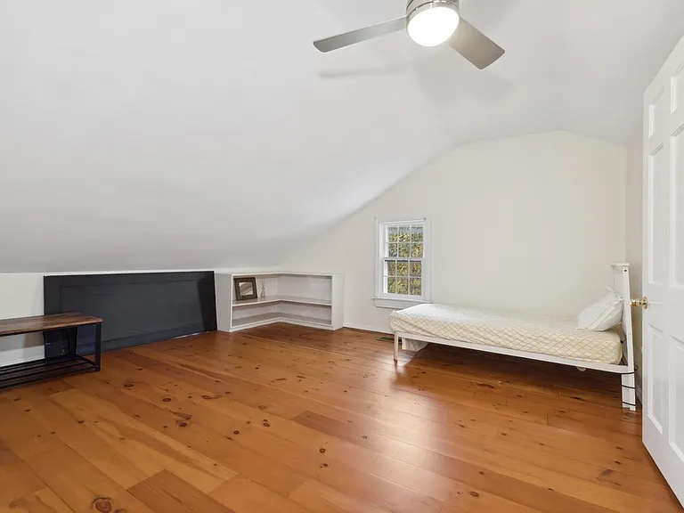 414 Main St — Photo 16