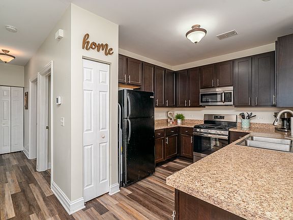 5th image of 5115 New Haven Ct #5115