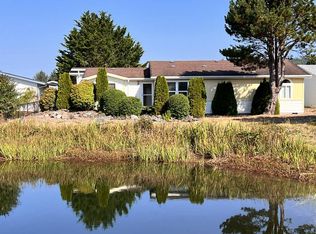 558 NE 60th St, Newport, OR 97365