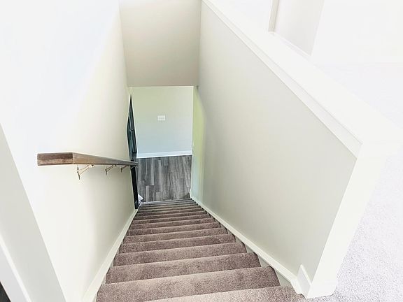 5th image of 3848 Kensington Dr #37