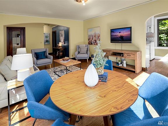 4th image of 2328 10th Ave E APT 203
