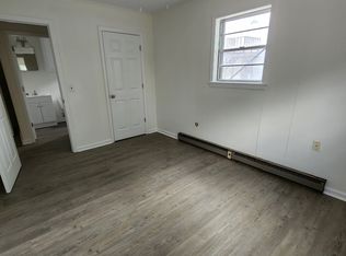 1608 College Farm Rd APT 4E, Murray, KY 42071