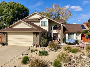 5728 Bluffs Dr, Rocklin, CA 95765