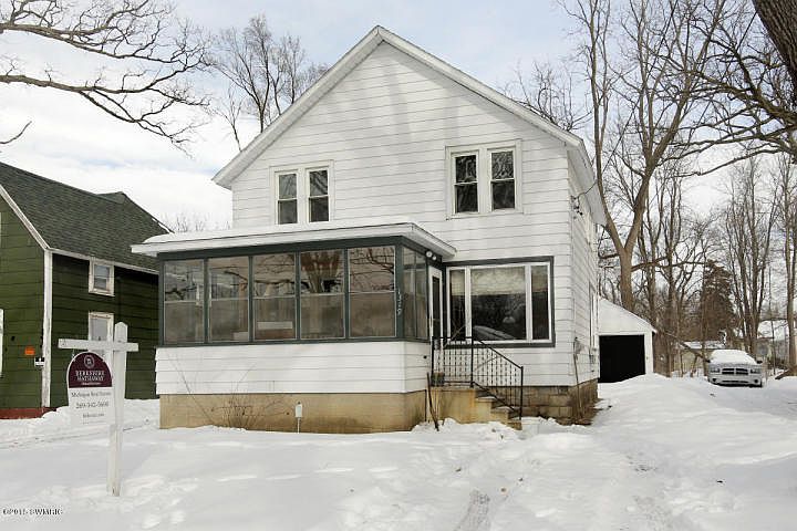 1st image of 1319 Bridge St