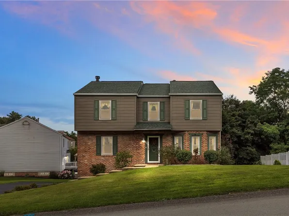 156 Dinwiddie Dr, New Kensington, PA 15068