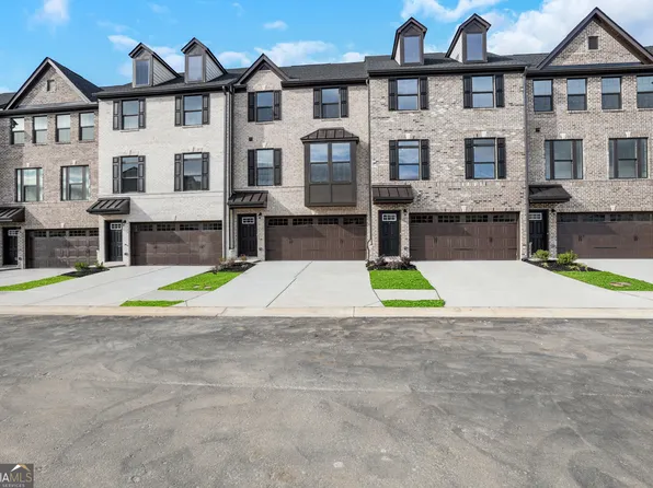 1040 Crimson Dr, Lawrenceville, GA 30046