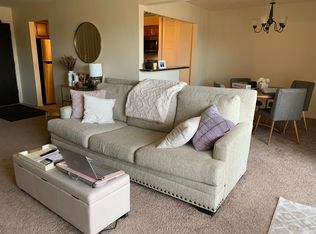 500 W Rand Rd APT C307, Arlington Heights, IL 60004