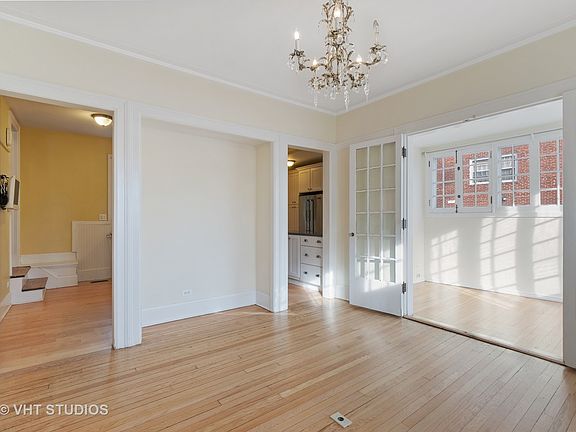 5th image of 925 Greenwood St