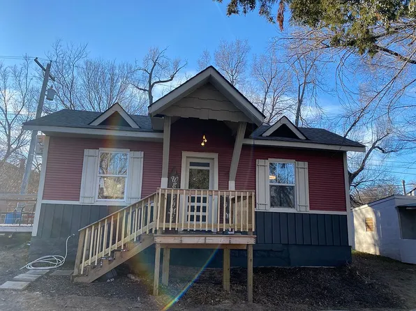 706 S 12th St, Ponca City, OK 74601