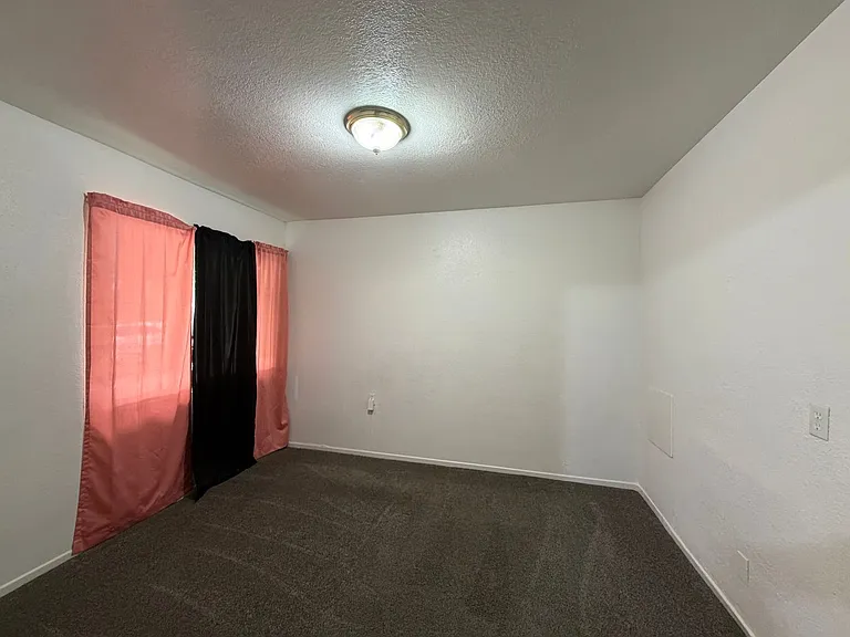 1440 Nancy St — Photo 5