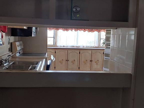 4th image of 37544 Windflower Ave #36