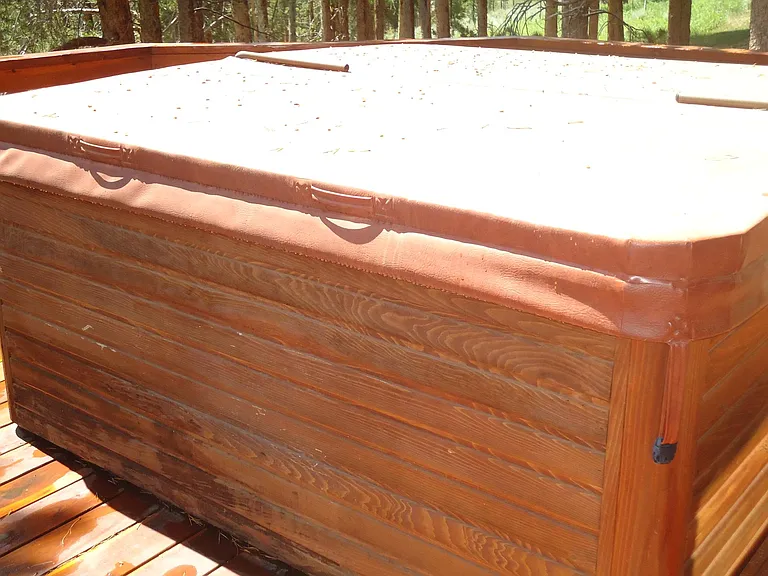 Hot Tub on Main Deck