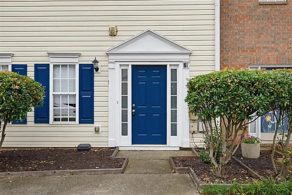 3 bed, 2.5 bath, 1534 sqft, $1,595 — Photo 4