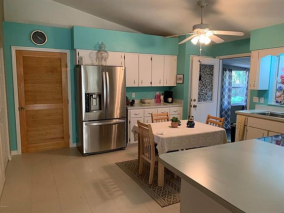 5th image of 1031 NE 22nd Pl