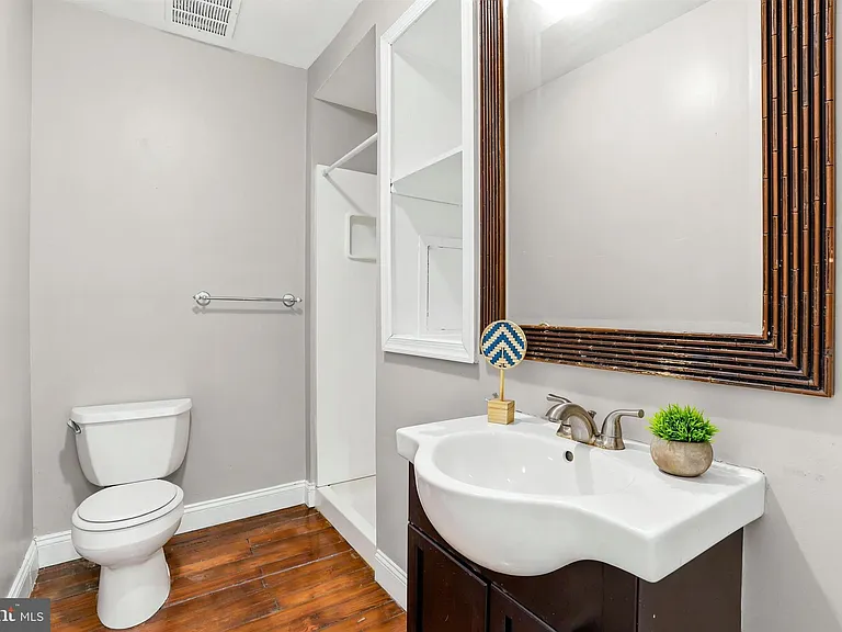 4441 Silverwood St — Photo 12