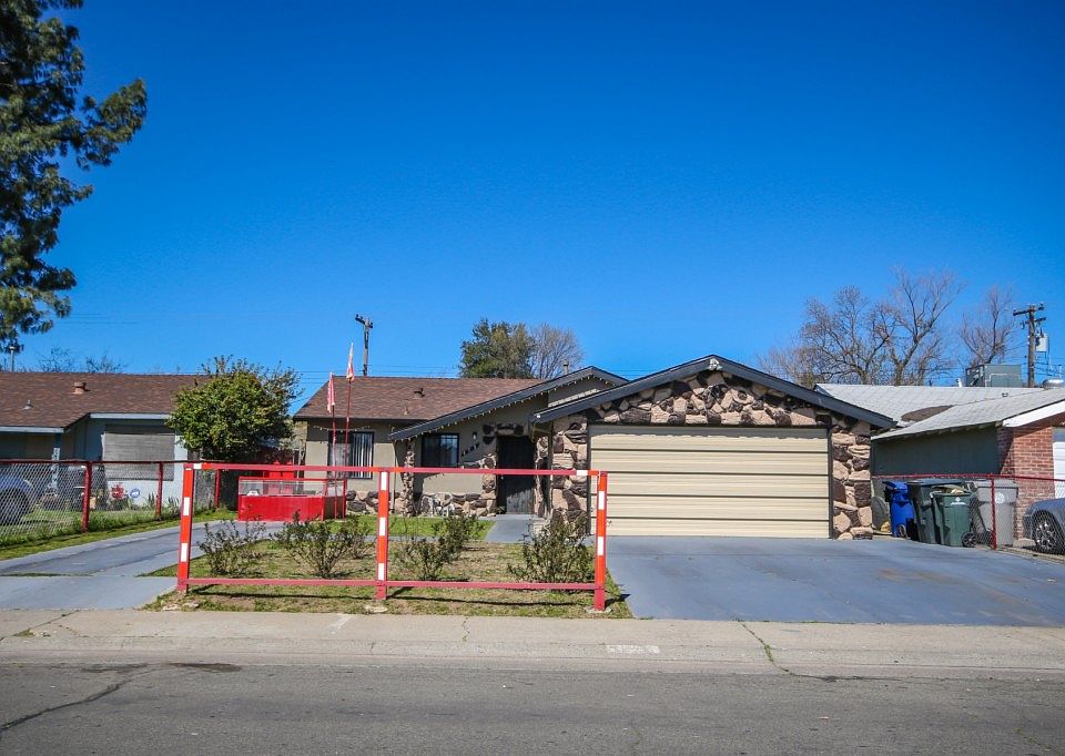 1st image of 465 Arcade Blvd