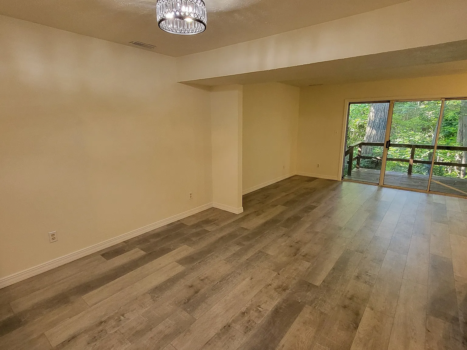 2 bed, 2.5 bath, 1268 sqft, $1,799 — Photo 4