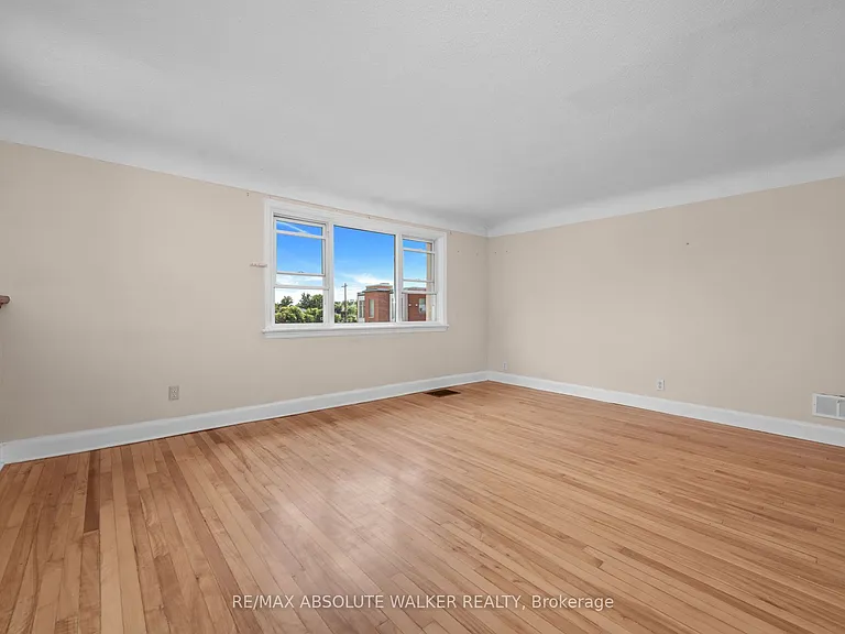 131 Dagmar Ave #3 — Photo 6