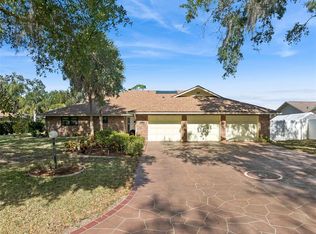 9729 Wedgewood Ln, Leesburg, FL 34788