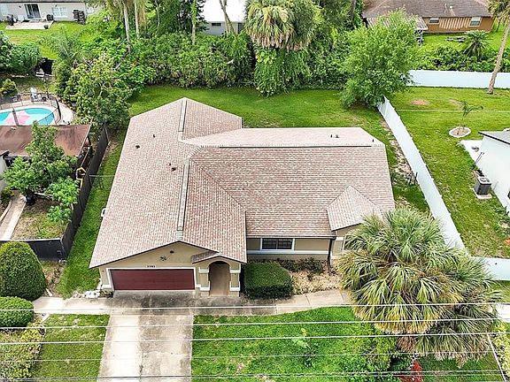 2nd image of 1141 Doyle Rd