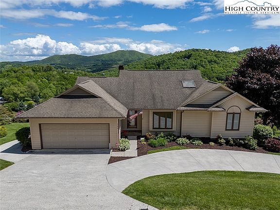 4th image of 130 Golf View Court