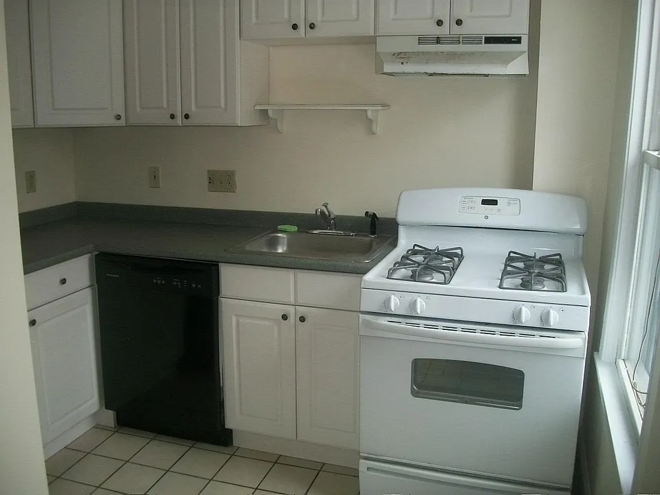 35 Inman St #2A