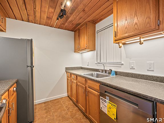 5th image of 839 Main Street #78