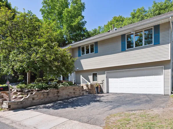 4748 Hampton Rd, Mound, MN 55364