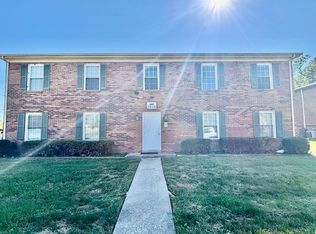 Move In Now October Rent Free - Two Bedroom With New Carpet!, Lexington, KY 40517