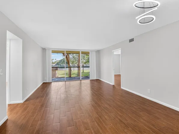 5260 NW 2nd Avenue #206, Boca Raton, FL 33487