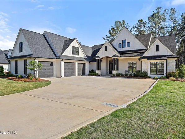 104 Eastwick Dr, Madison, MS 39110