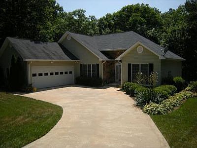 2nd image of 95 Springwood Way