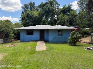 312 Denwiddie Ave, McComb, MS 39648