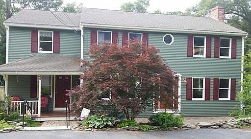 2nd image of 40 Bates Park Ave