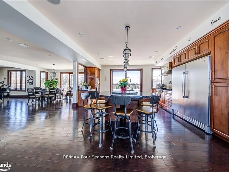 12 Windrose Valley Blvd — Photo 13