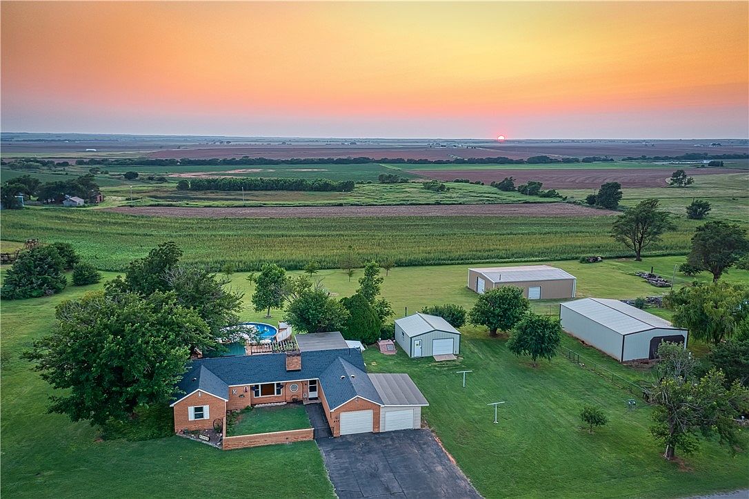 612 Madison St, Bessie, OK 73622 Zillow